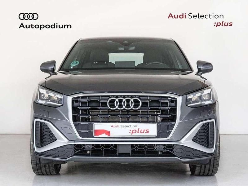 Usado Audi Q2 S-Line 150 CV (110 kW) 2025 Gris SUV