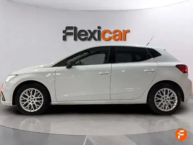 Usado Seat Ibiza 115 CV (84 kW) 2024 Blanco Utilitario