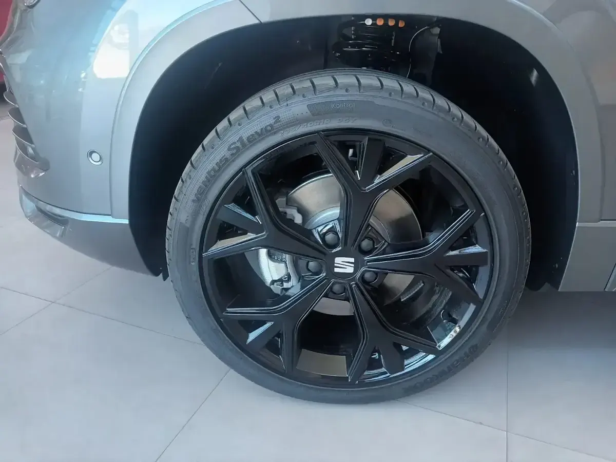 Nuevo Seat Ateca FR 150 CV (110 kW) 2026 Gris SUV