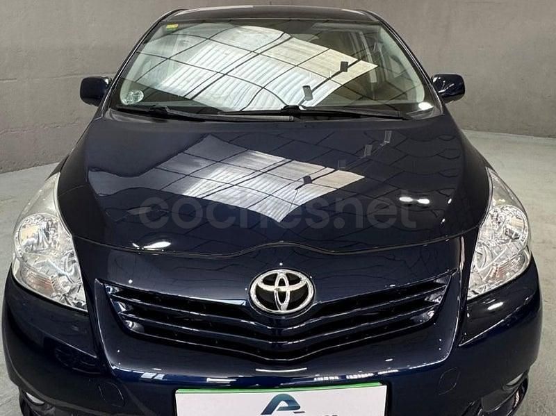 Usado Toyota Verso Active 126 CV (92 kW) 2009 Azul Monovolumen