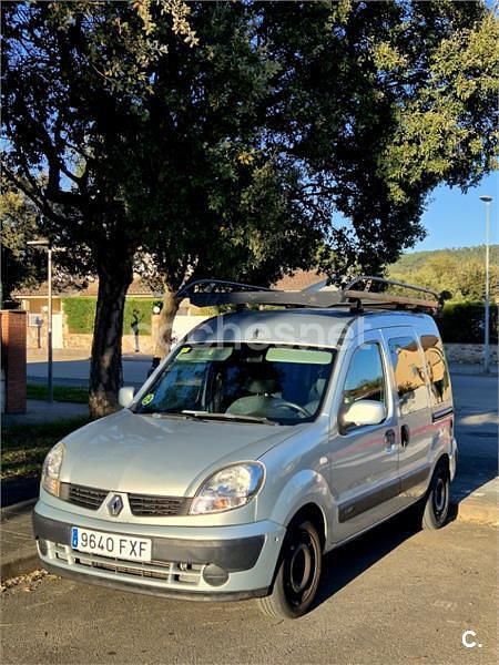 Usado Renault Kangoo Expression 85 CV (62 kW) 2009 Gris / plata Familiar