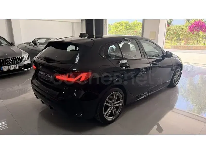 Usado BMW 118 140 CV (102 kW) 2021 Negro Utilitario