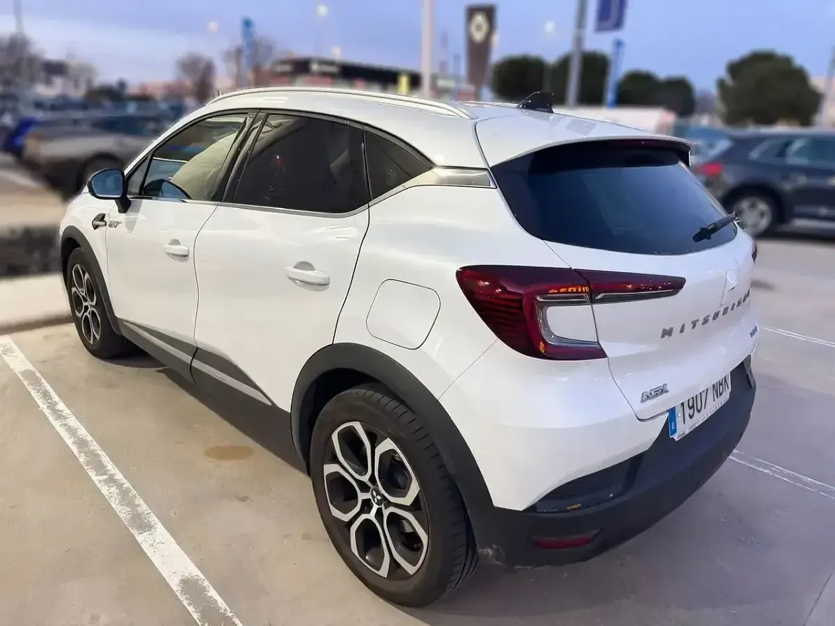 Usado Mitsubishi ASX 160 CV (117 kW) 2025 Blanco SUV