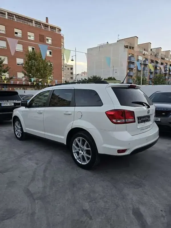 Usado Fiat Freemont 170 CV (125 kW) 2012 Blanco SUV