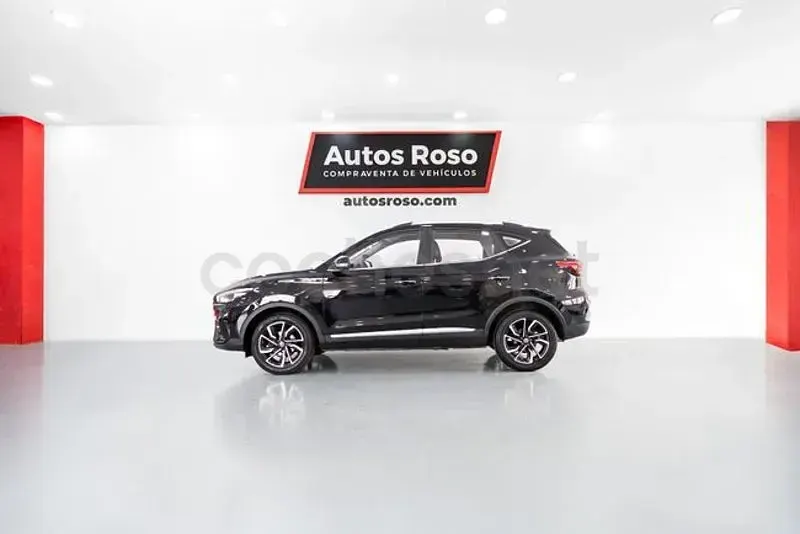 Usado MG ZS Luxury 106 CV (77 kW) 2023 Negro SUV