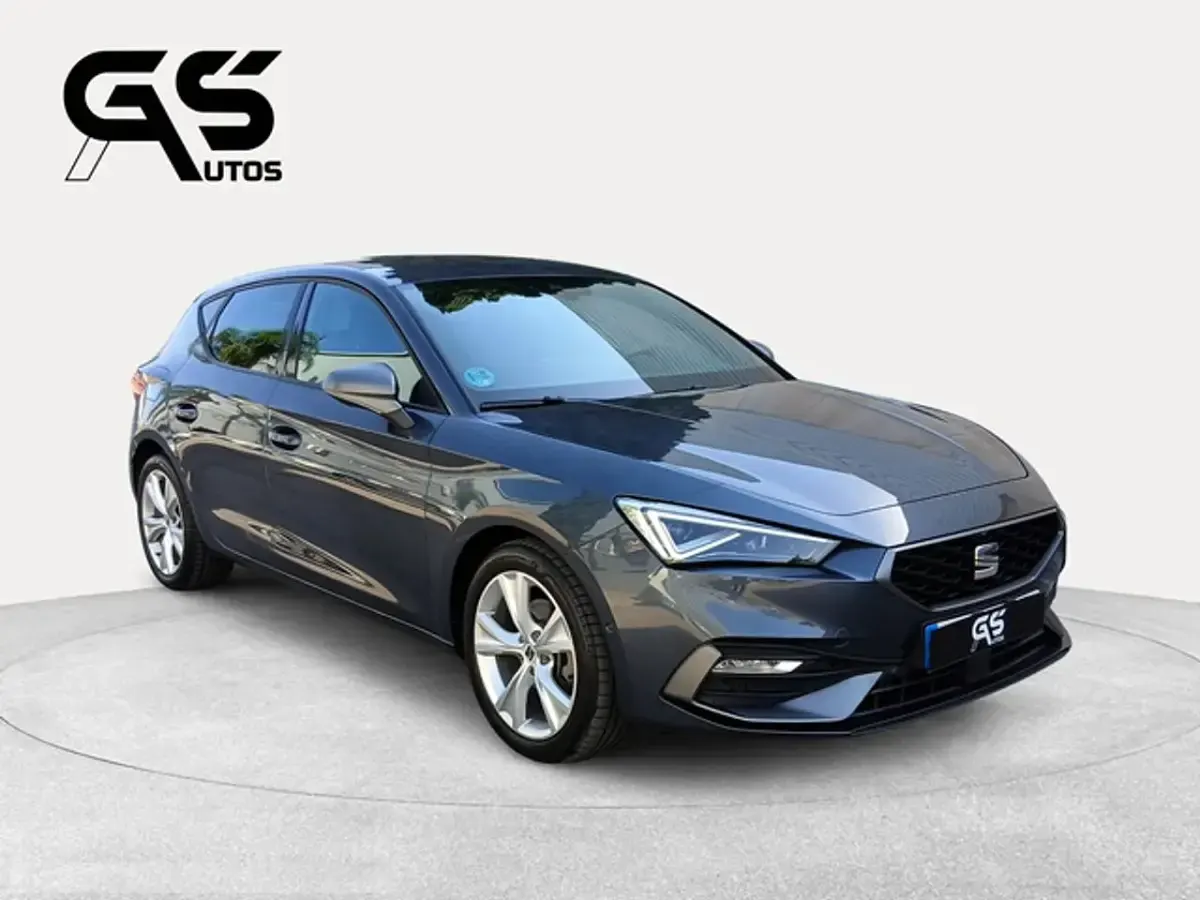 Usado Seat Leon FR 116 CV (85 kW) 2025 Gris