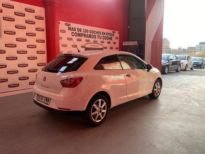 Usado Seat Ibiza SC Style 90 CV (66 kW) 2010 Blanco Utilitario