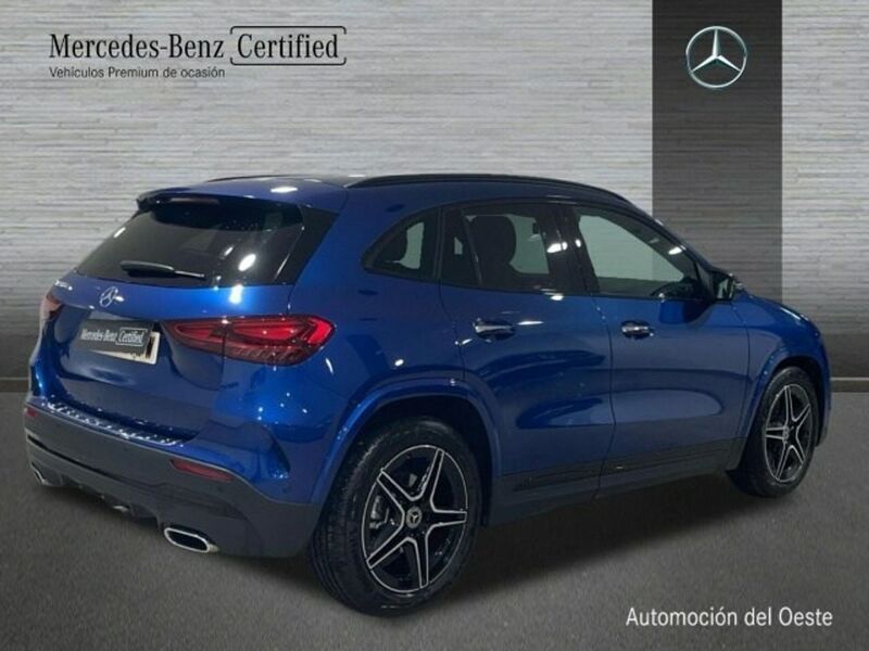 Usado Mercedes GLA200 AMG line 150 CV (110 kW) 2024 Azul SUV