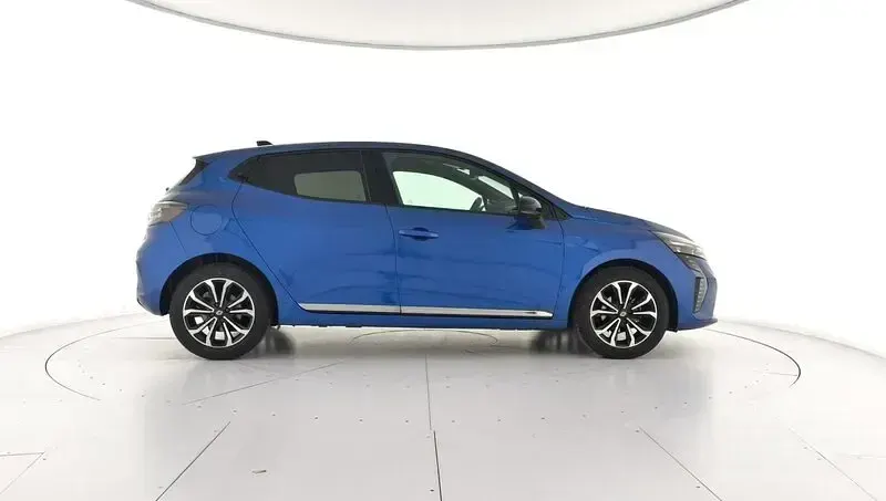 Usado Renault Clio V Techno 100 CV (73 kW) 2025 Azul Berlina
