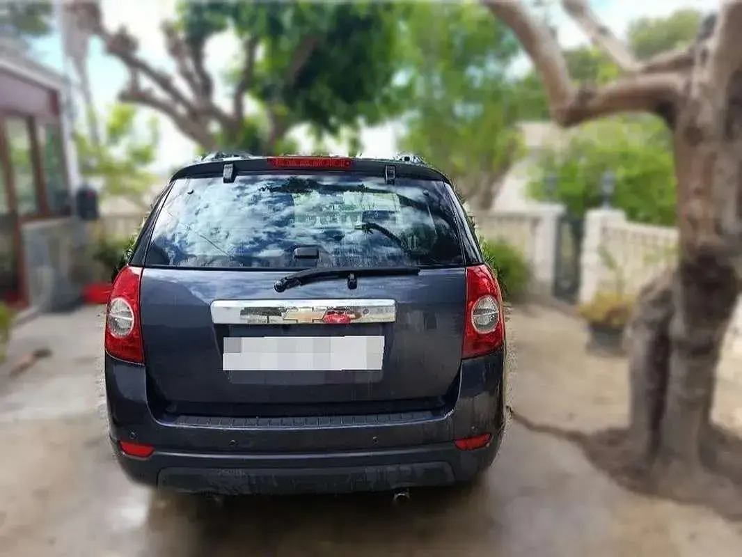 Usado Chevrolet Captiva 126 CV (92 kW) 2009 Gris SUV