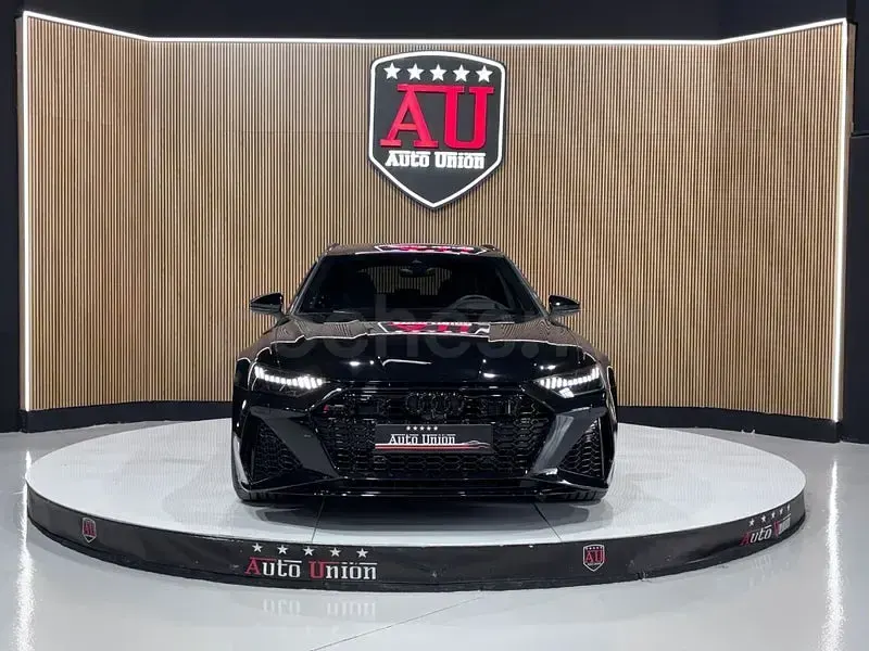 Usado Audi RS6 600 CV (441 kW) 2020 Negro Familiar