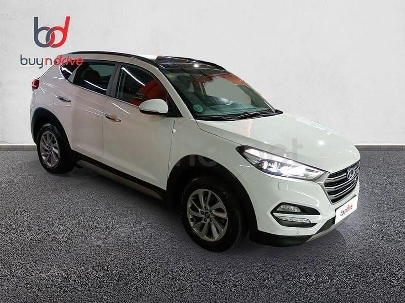 Usado Hyundai Tucson Style 141 CV (103 kW) 2018 Blanco SUV
