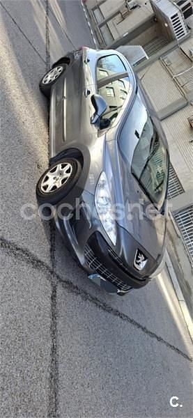 Usado Peugeot 308 110 CV (80 kW) 2009 Gris / plata Berlina