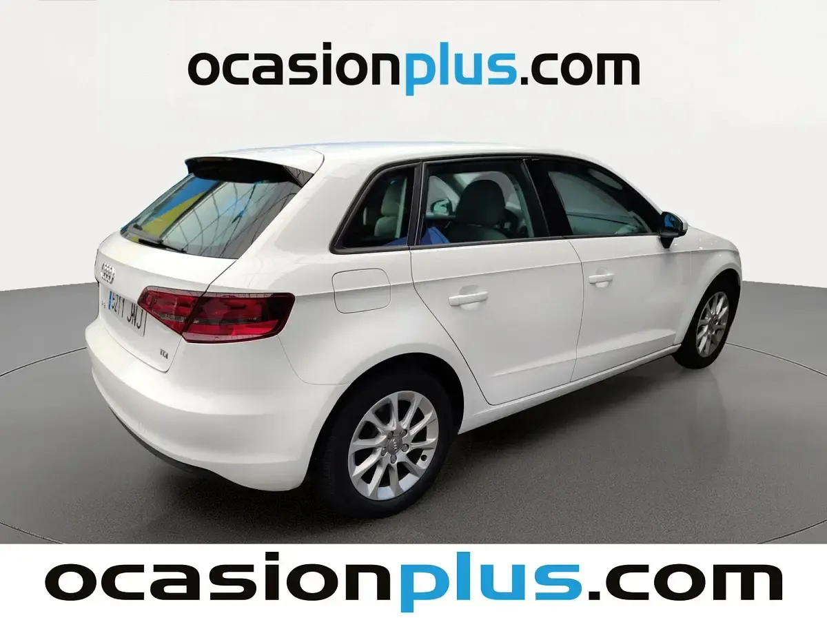 Usado Audi A3 Sportback 150 CV (110 kW) 2016 Blanco Utilitario