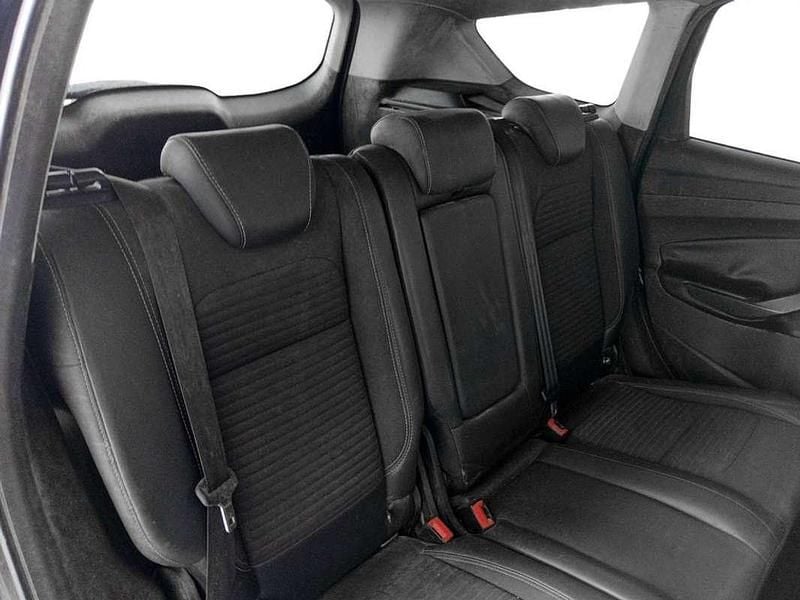 Usado Ford Kuga Titanium 121 CV (88 kW) 2018 Negro SUV