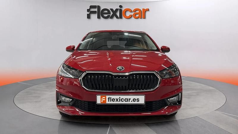 Usado Skoda Fabia Selection 80 CV (58 kW) 2024 Rojo Utilitario
