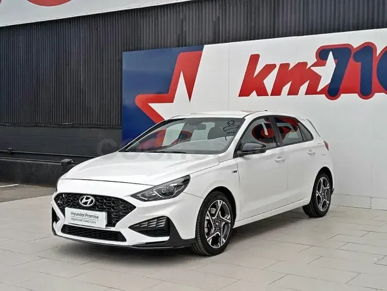 Usado Hyundai i30 N Line 120 CV (88 kW) 2024 Blanco Familiar