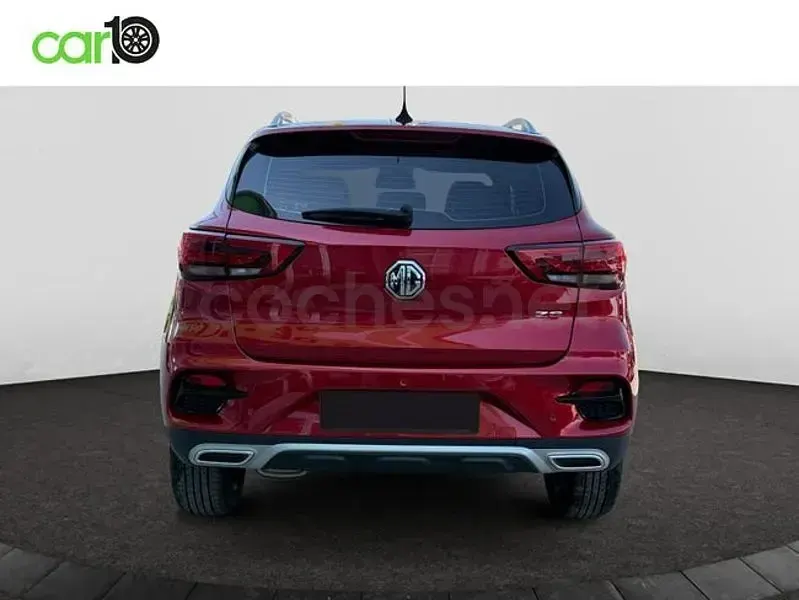 Usado MG ZS Luxury 106 CV (77 kW) 2024 Rojo SUV