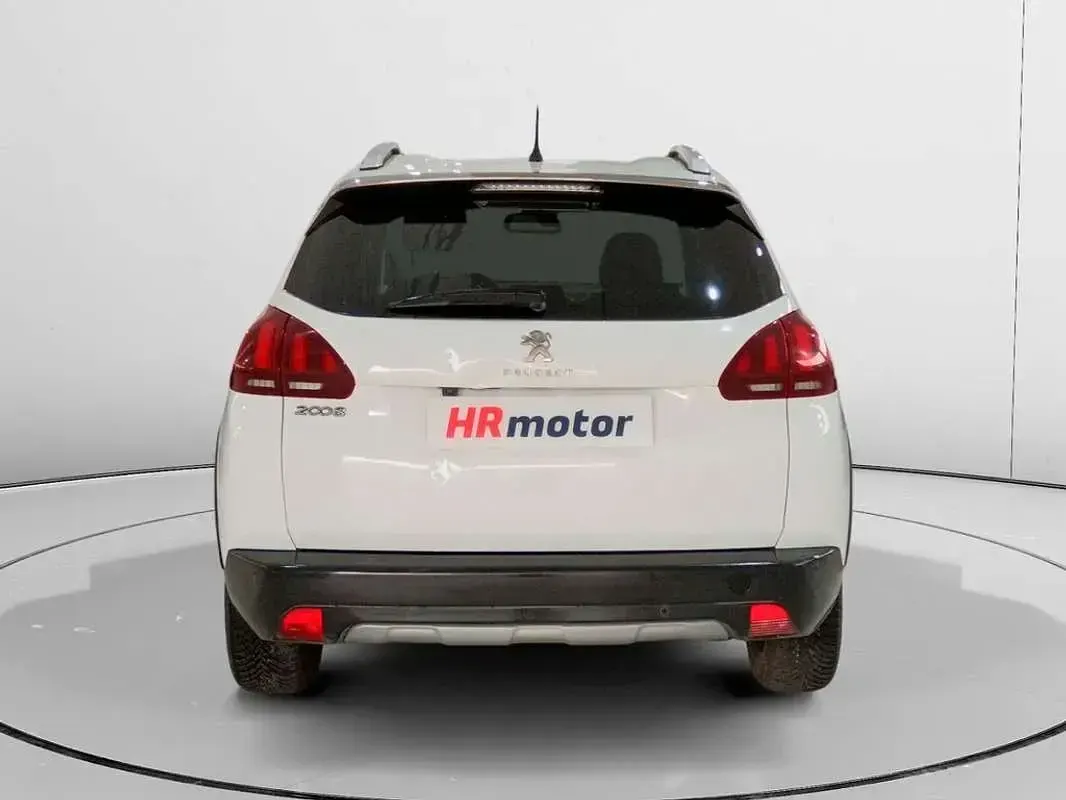 Usado Peugeot 2008 Allure 110 CV (80 kW) 2018 Blanco SUV