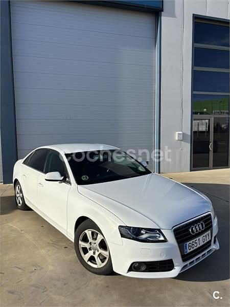 Usado Audi A4 136 CV (100 kW) 2010 Blanco Berlina