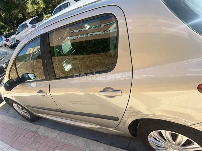 Usado Peugeot 307 110 CV (80 kW) 2005 Beige Berlina