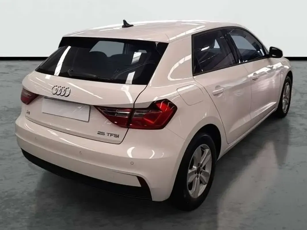 Usado Audi A1 Sportback 95 CV (69 kW) 2022 Blanco Utilitario