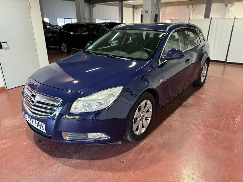 Usado Opel Insignia Cosmo 130 CV (95 kW) 2011 Azul Familiar