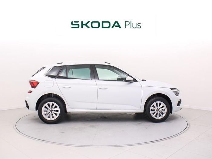 Usado Skoda Kamiq Selection 115 CV (84 kW) 2025 Blanco SUV