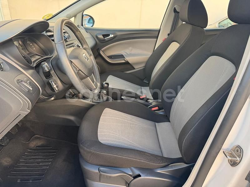 Usado Seat Ibiza Style 105 HP (77 kW) 2014 Branco Sedan