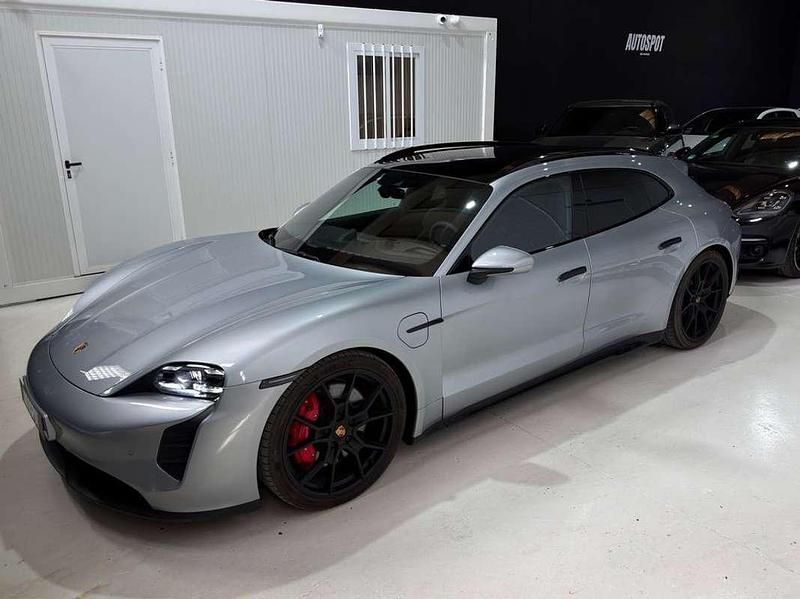 Usado Porsche Taycan Sport Turismo 439 kW (598 CV) 2023 Gris Familiar