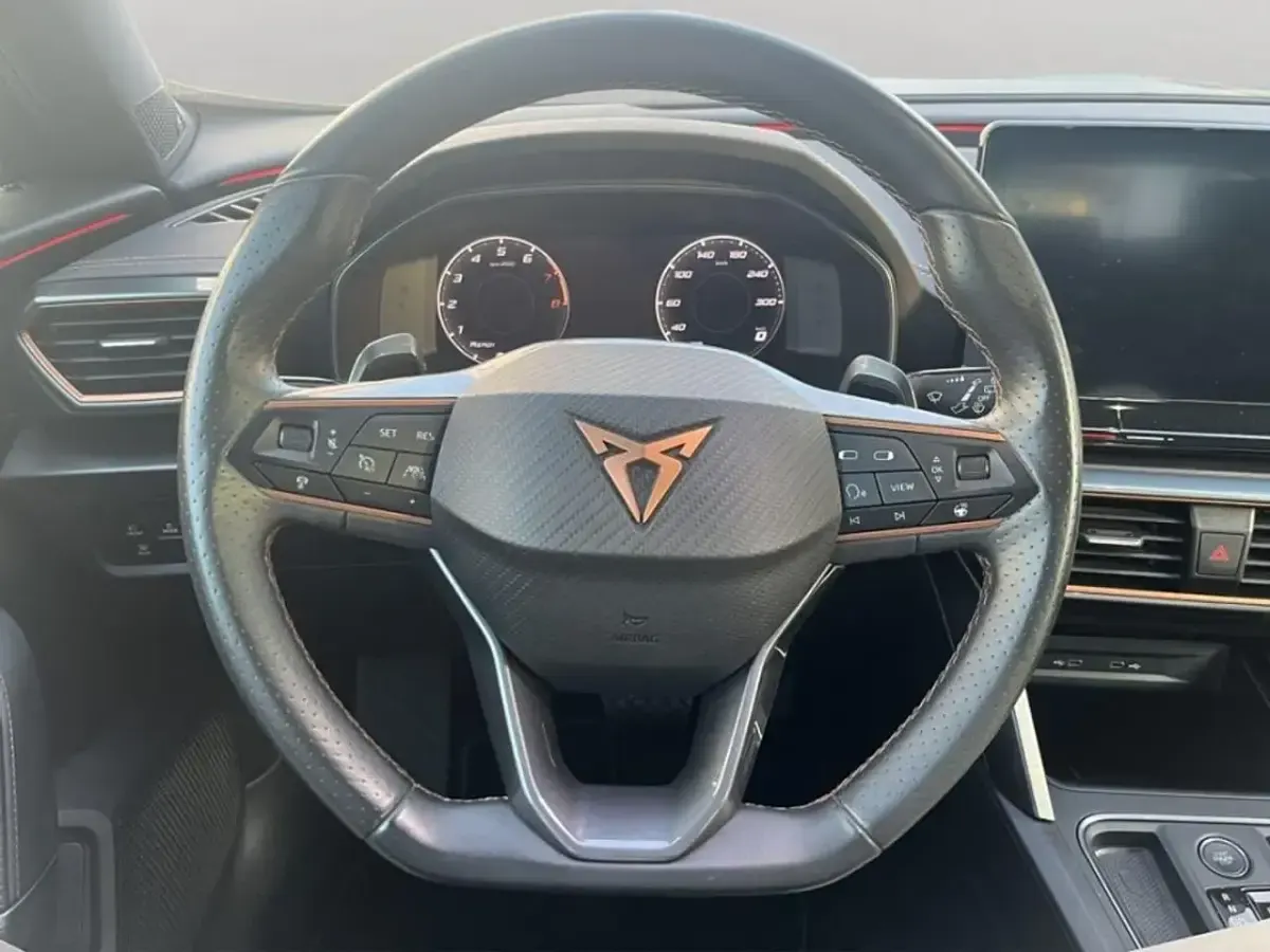 Begagnad Cupra Formentor 190 HK (139 kW) 2022 Grå SUV