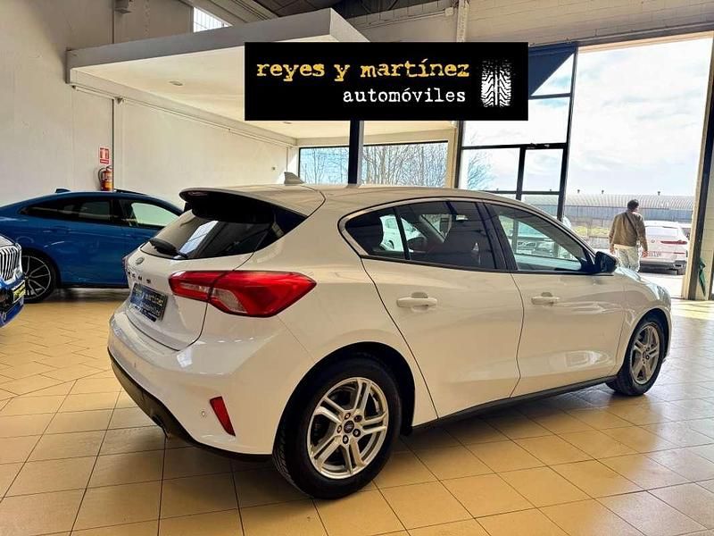 Usado Ford Focus Trend+ 120 CV (88 kW) 2018 Blanco Utilitario