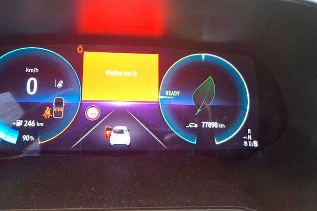 Usado Renault Zoe Business 80 kW (109 CV) 2022 Blanco Utilitario