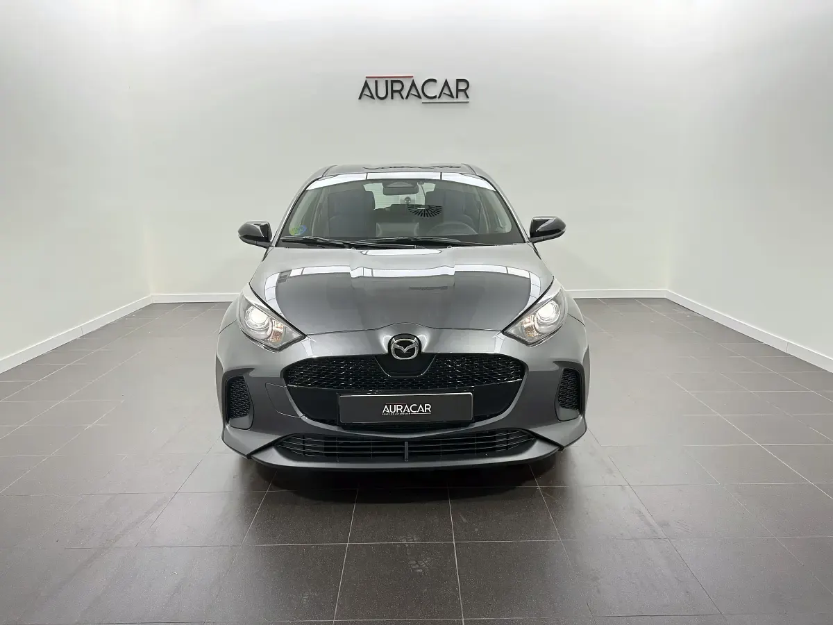 Nuevo Mazda 2 Center-Line 116 CV (85 kW) 2025 Gris Utilitario