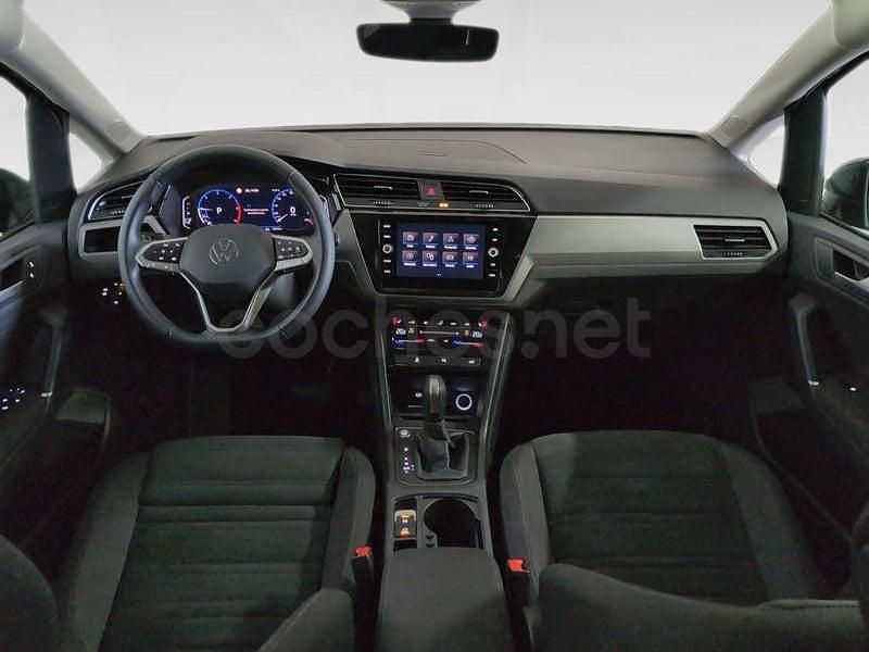 Usado VW Touran 150 CV (110 kW) 2025 Gris / plata Monovolumen
