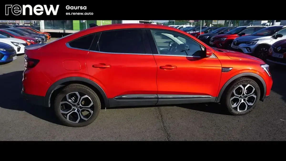Usado Renault Arkana Zen 143 CV (105 kW) 2022 Rojo SUV