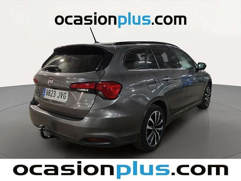 Usado Fiat Tipo Lounge 120 CV (88 kW) 2016 Gris Familiar