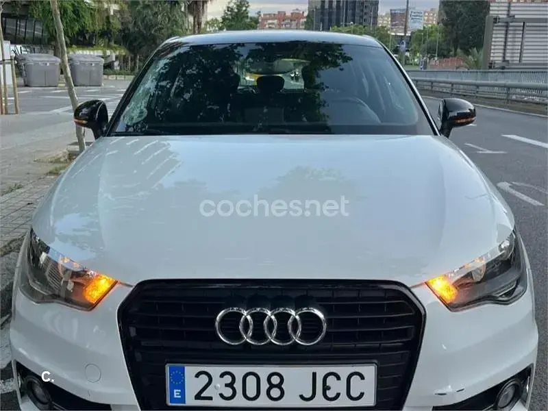 Usado Audi A1 Sportback Ambition 90 CV (66 kW) 2015 Blanco Utilitario