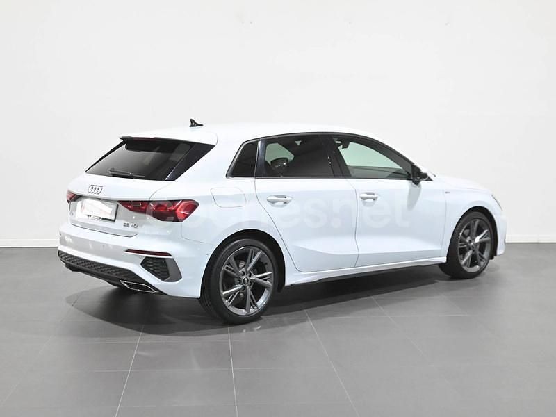 Usado Audi A3 S-Line 150 CV (110 kW) 2023 Blanco Berlina