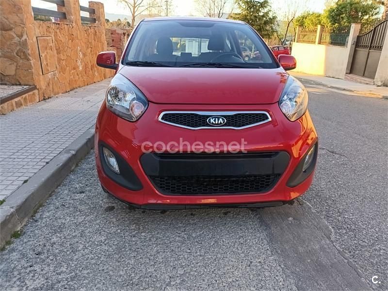 Usado Kia Picanto 69 CV (50 kW) 2014 Rojo Utilitario