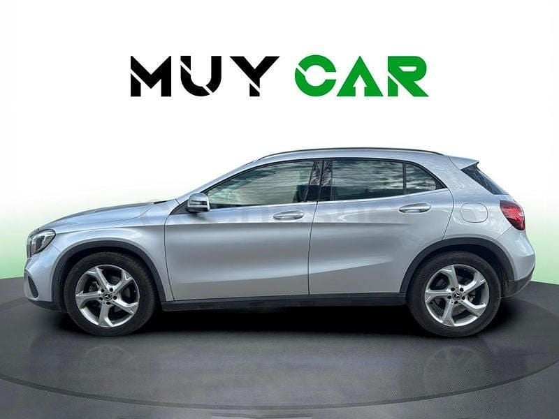 Usado Mercedes GLA200 136 CV (100 kW) 2019 Gris / plata SUV