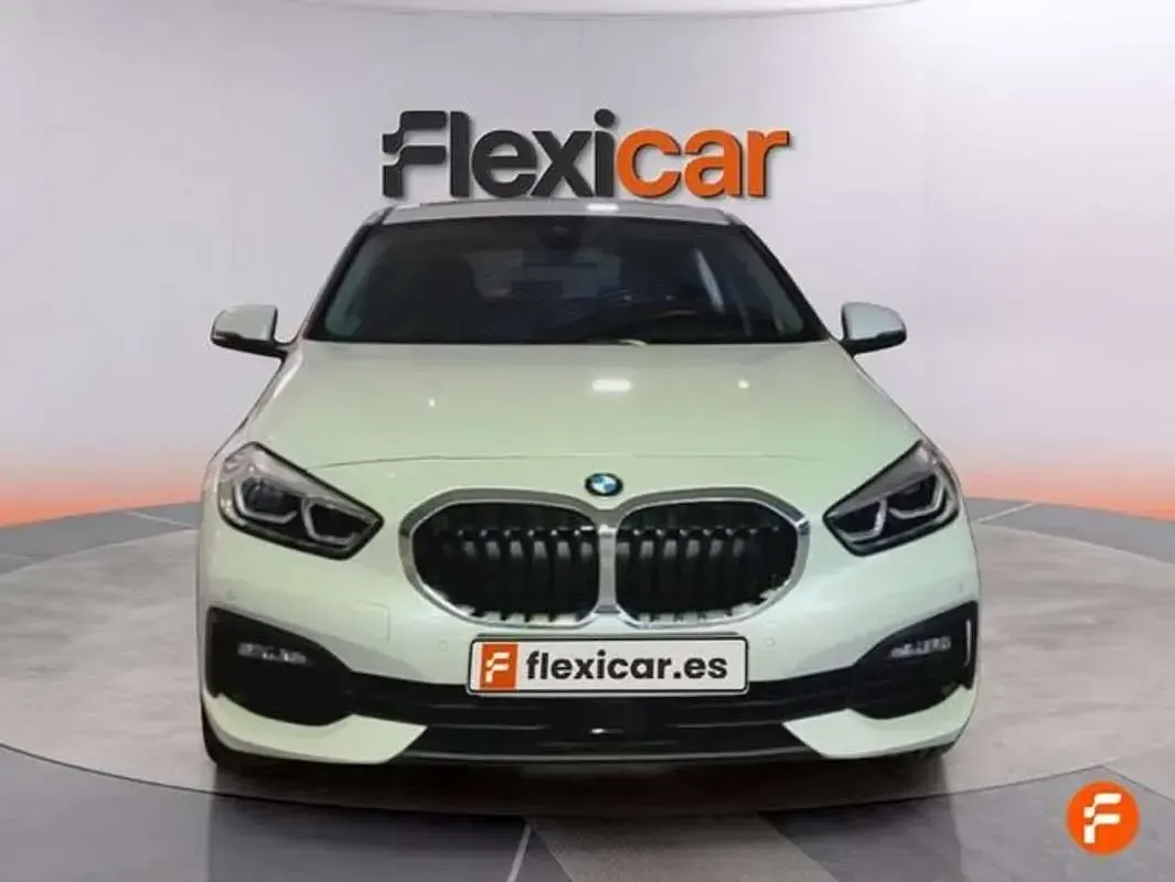 Usado BMW 118 136 CV (100 kW) 2024 Blanco Utilitario