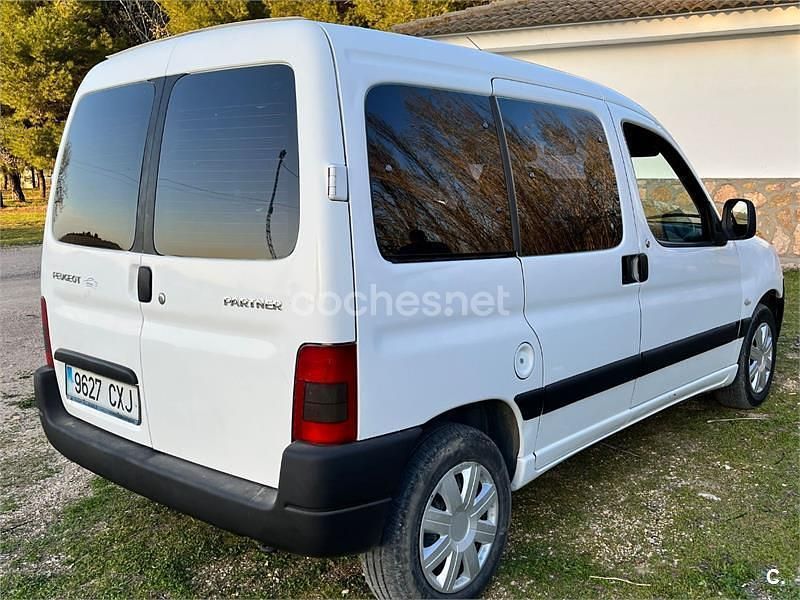 Usado Peugeot Partner Tepee Premium 90 CV (66 kW) 2009 Blanco Monovolumen