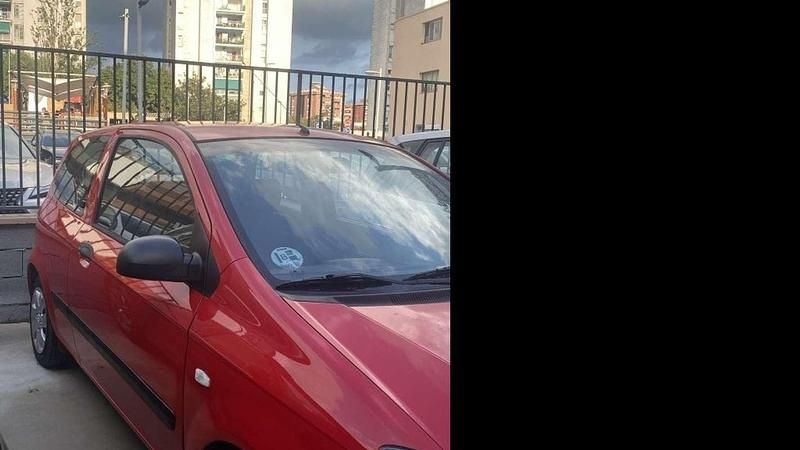 Usado Hyundai Getz 63 CV (46 kW) 2004 Rojo Utilitario