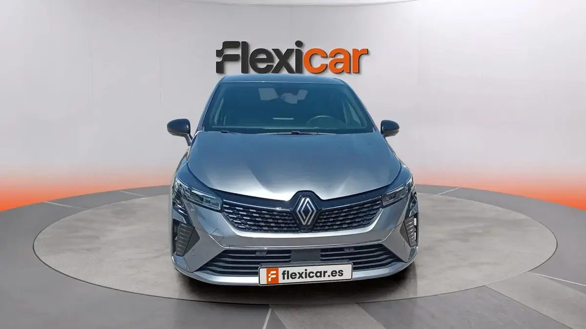 Usado Renault Clio V Techno 90 CV (66 kW) 2024 Gris Berlina