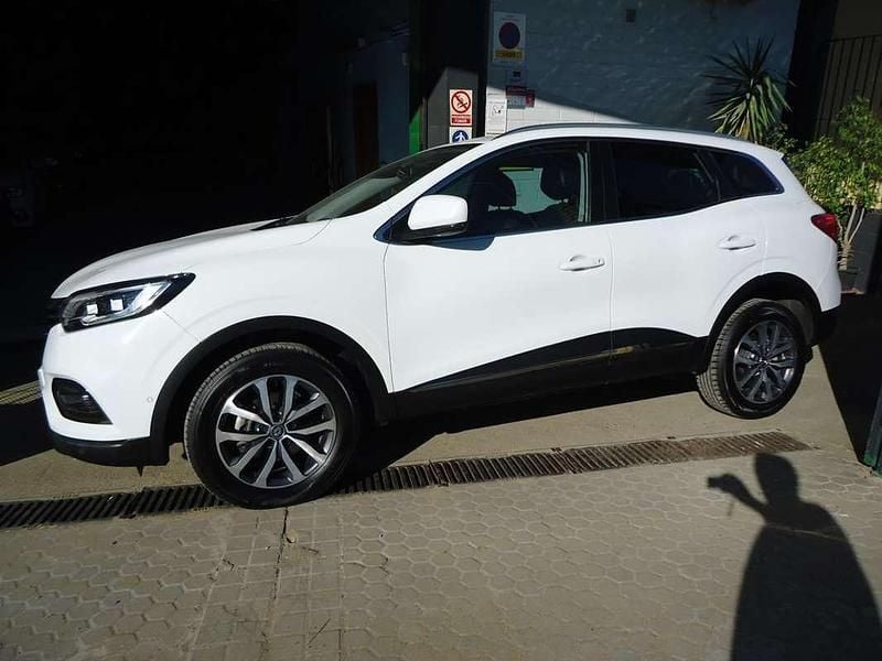 Usado Renault Kadjar Zen 150 CV (110 kW) 2021 Blanco SUV