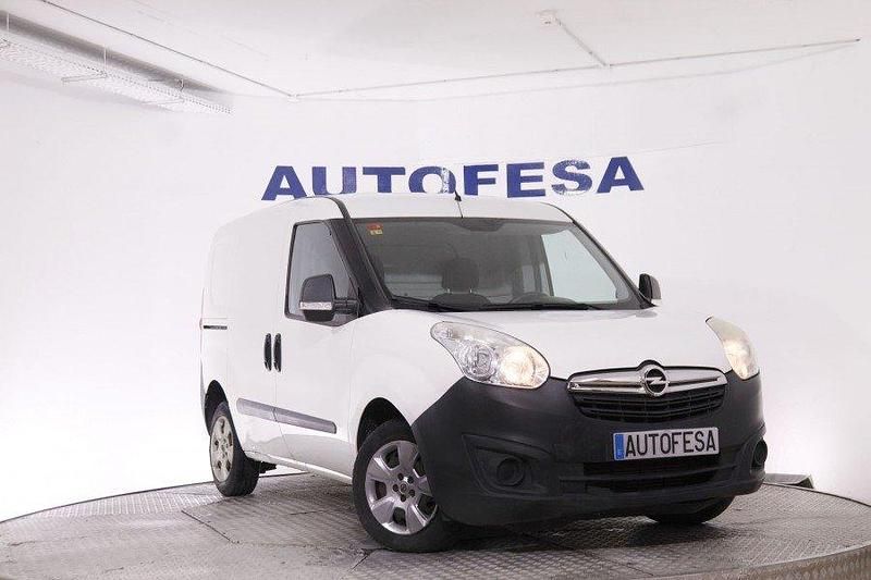 Usado Opel Combo Eco 95 CV (69 kW) 2018 Blanco Van