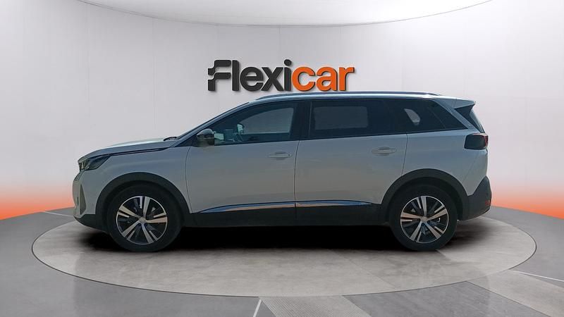 Usado Peugeot 5008 Allure 131 CV (96 kW) 2023 Blanco SUV