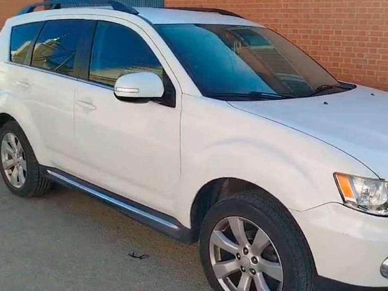 Usado Mitsubishi Outlander 177 CV (130 kW) 2011 Blanco SUV