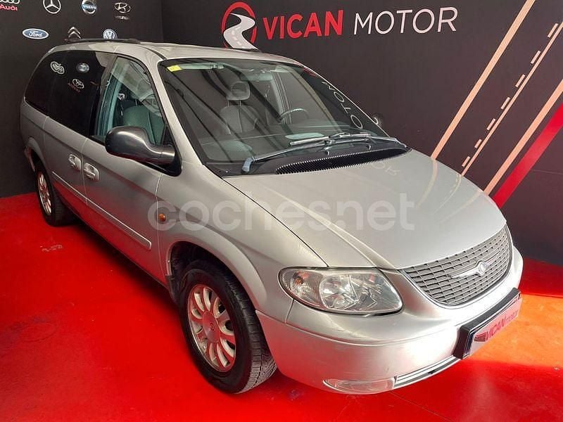 Gris / plata Usado 2005 Chrysler Grand Voyager Limited Monovolumen | 6900 € - Imagen 1/4